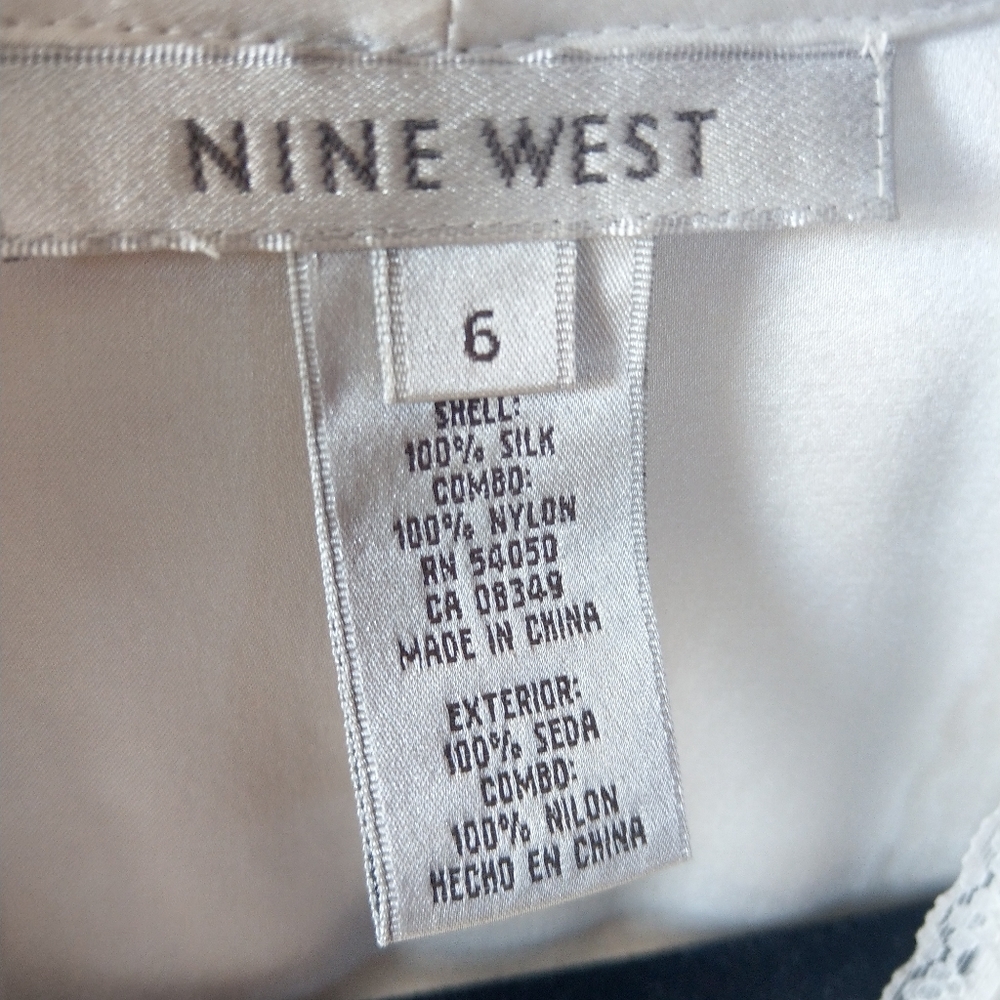 Nine West blouse, Long sleeved blouse Size 6, NWT - Picture 5 of 7